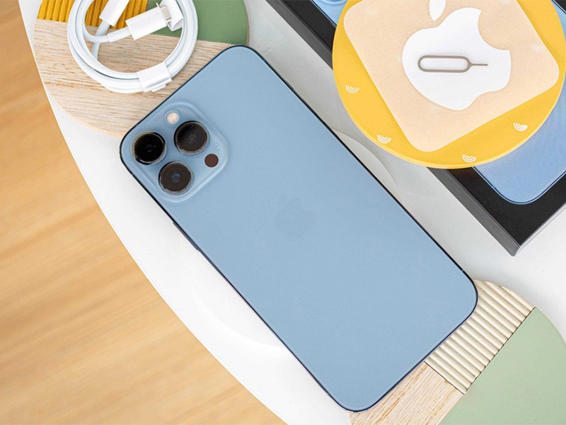 Ngoại h&igrave;nh iPhone 13 Pro Max